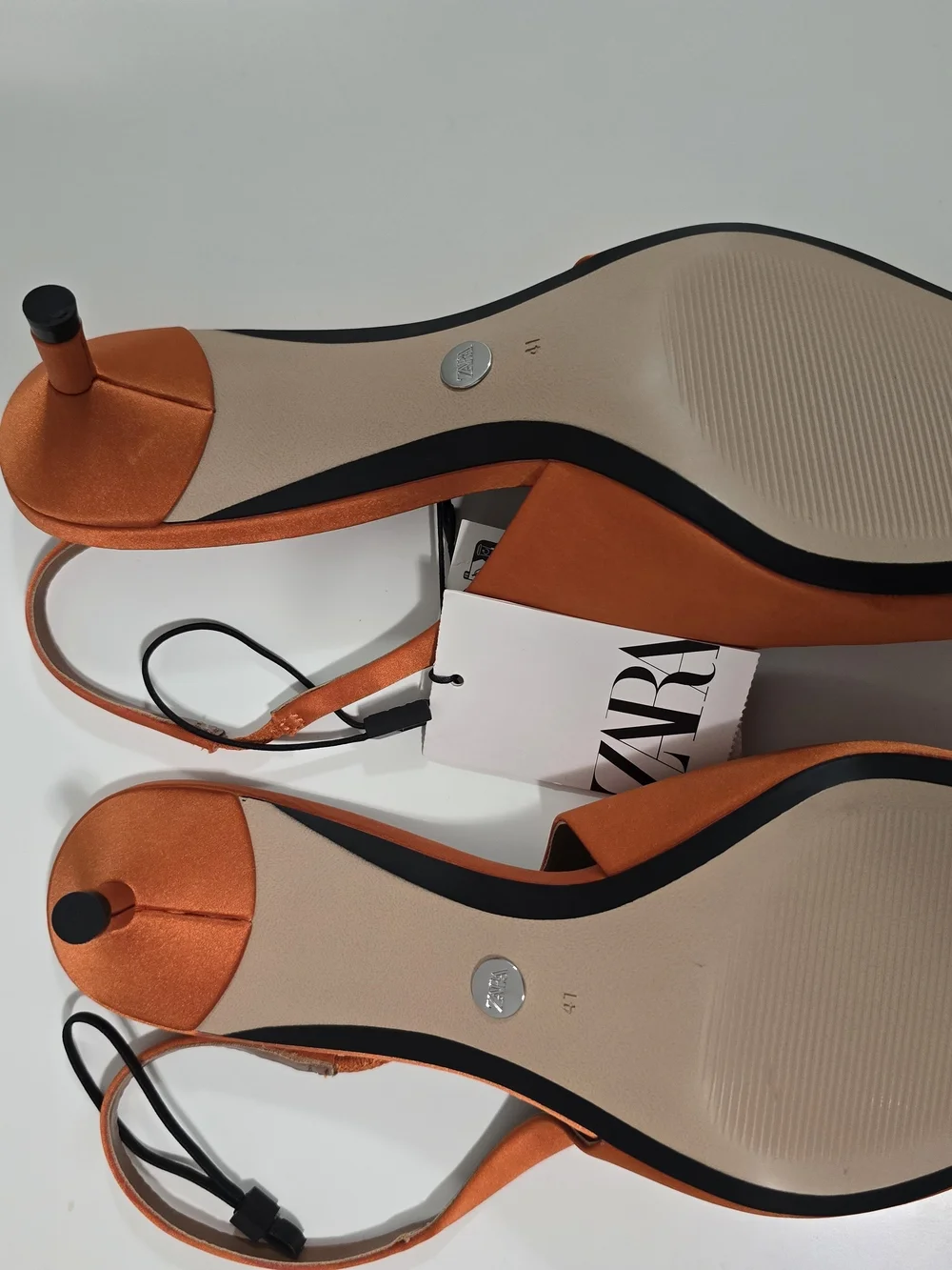 Zara Orange Satin Slingback Kitten Heels Dize 41/US 10 - Picture 3 of 6